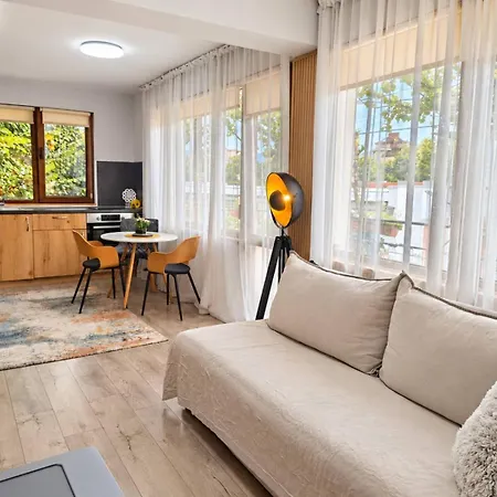 Terrace Center Apartment *
